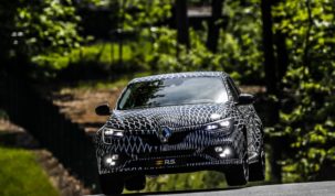 Renault Megane R.S. összkerék kormányzással
