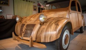 Citroën 2CV fából