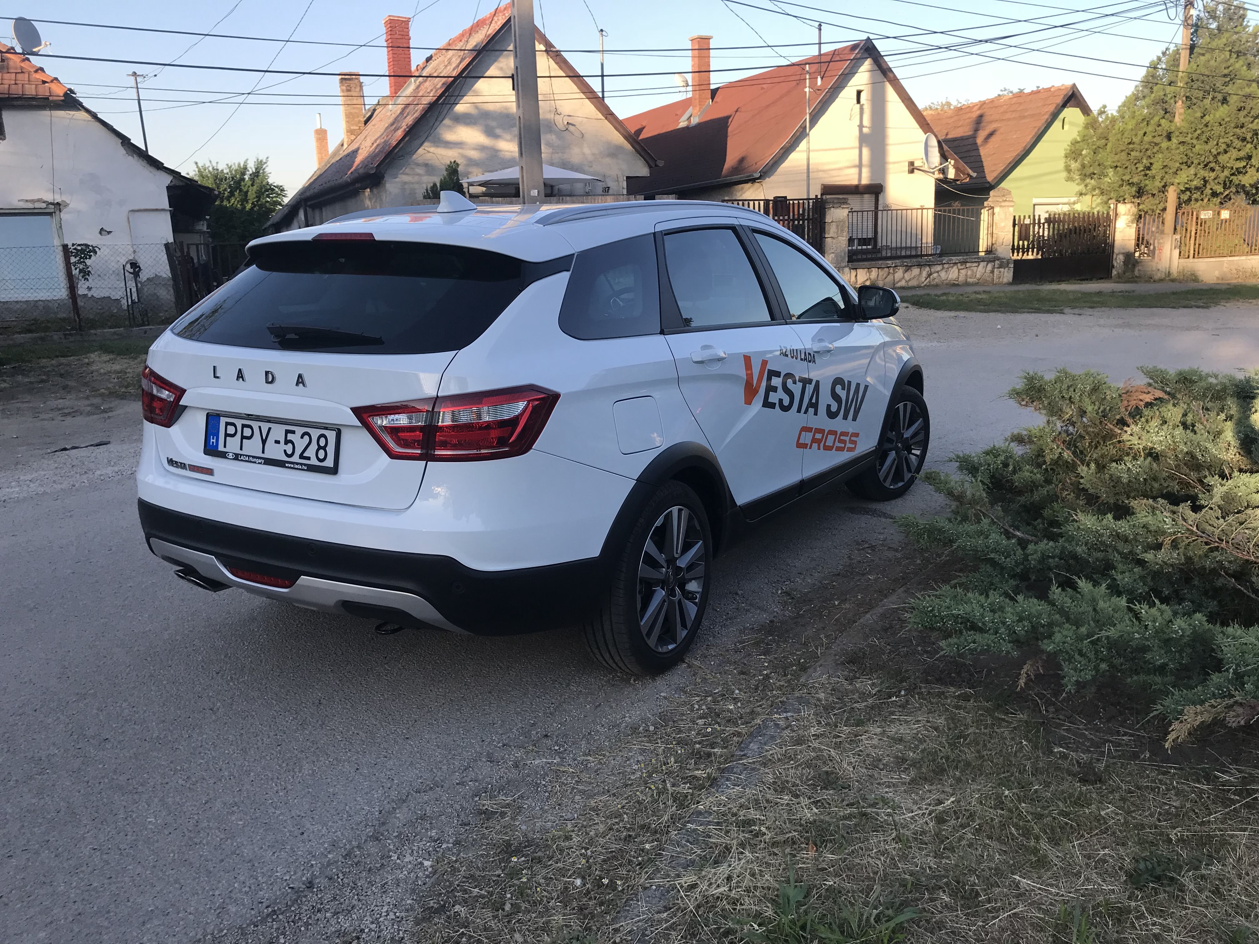 LADA Vesta SW Cross teszt