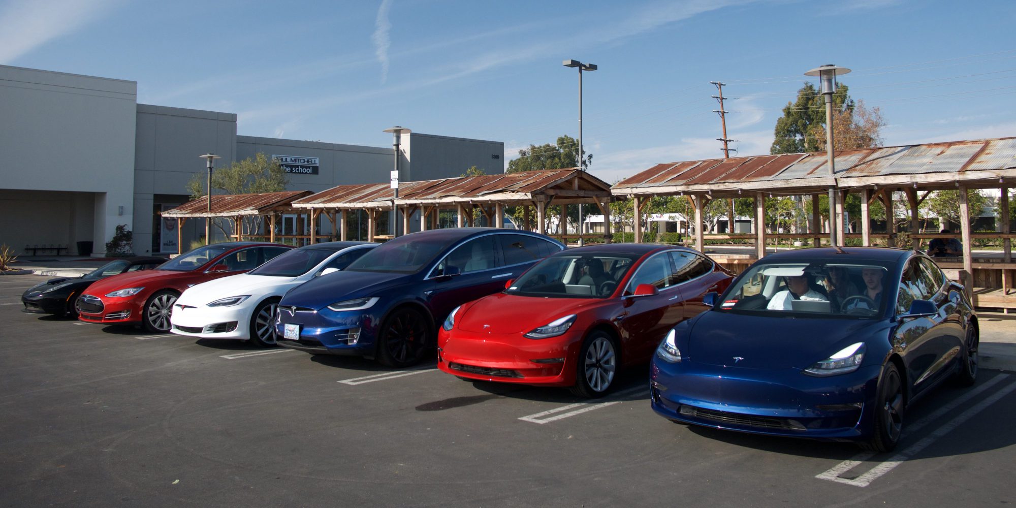 Tesla Model 3 jobban fogyott Kaliforniában
