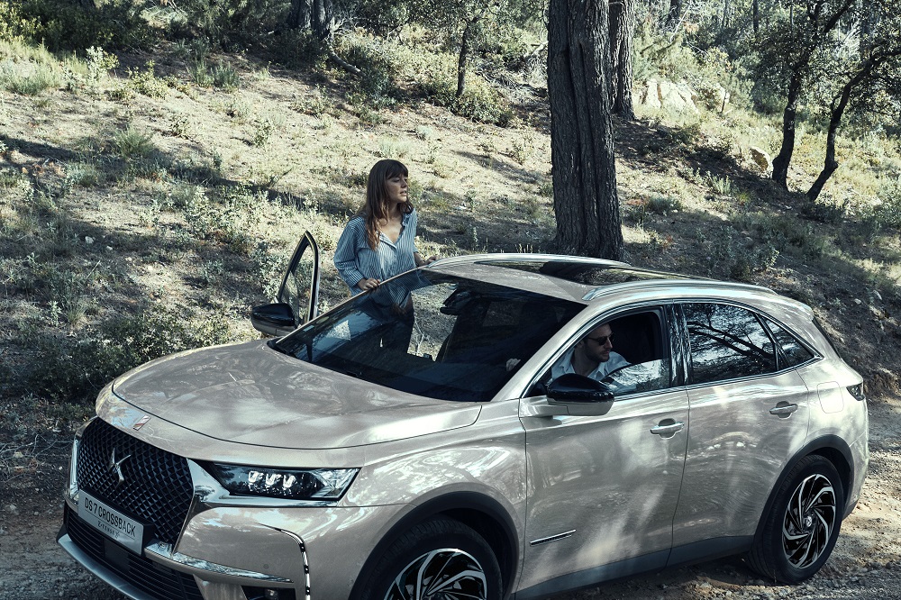 DS 7 Crossback E-Tense 4x4 – Nagy teljesítményű francia hibrid 
