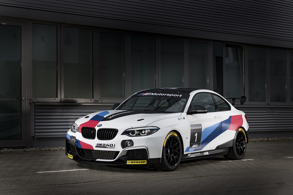 BMW M240i Racing Cup