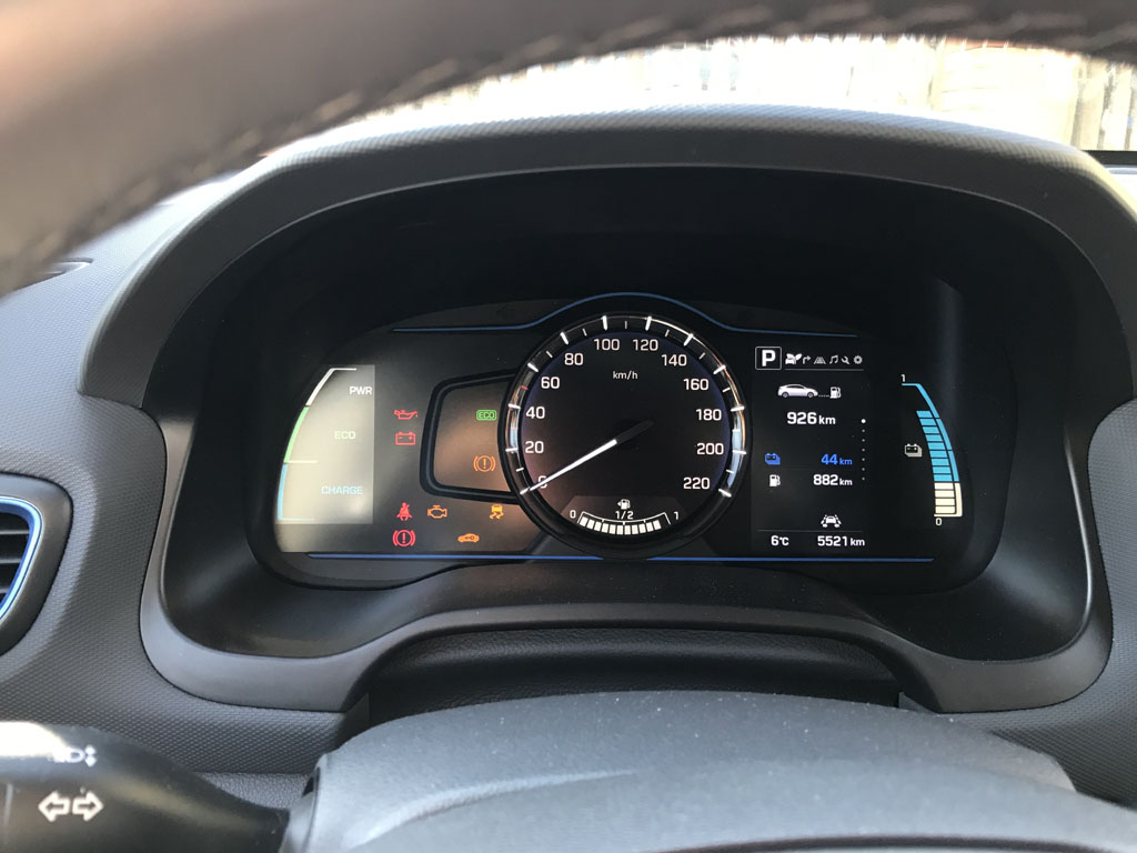 Sportos elegancia - Hyundai Ioniq plug-in hibrid teszt