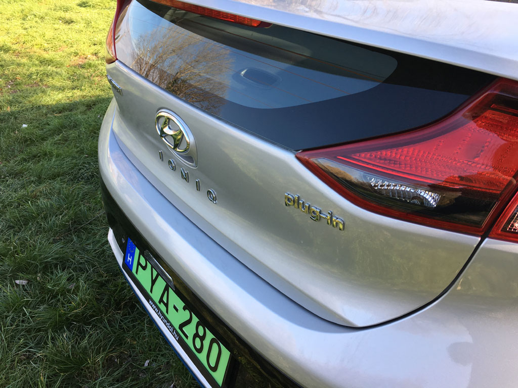 Sportos elegancia - Hyundai Ioniq plug-in hibrid teszt