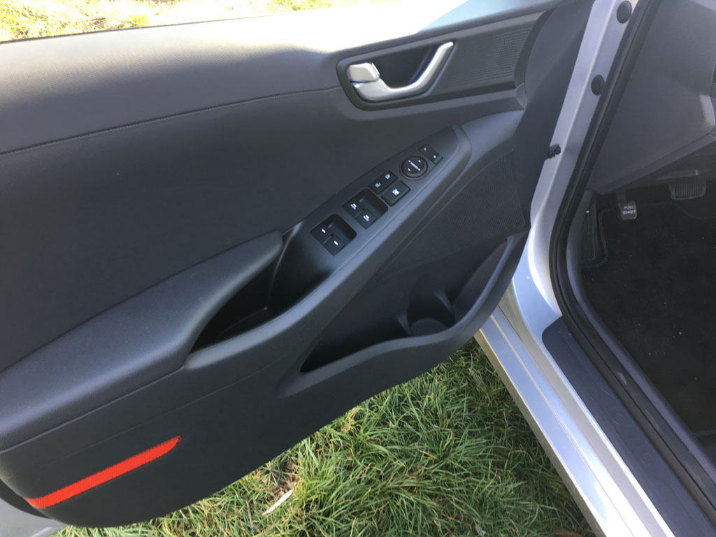 Sportos elegancia - Hyundai Ioniq plug-in hibrid teszt