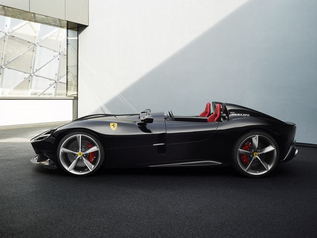 Ferrari Monza SP2 2018 legszebb szupersportkocsija