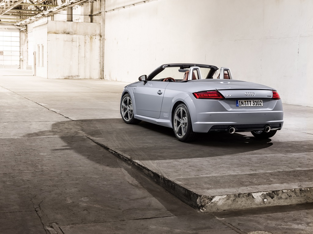 új Audi TTS