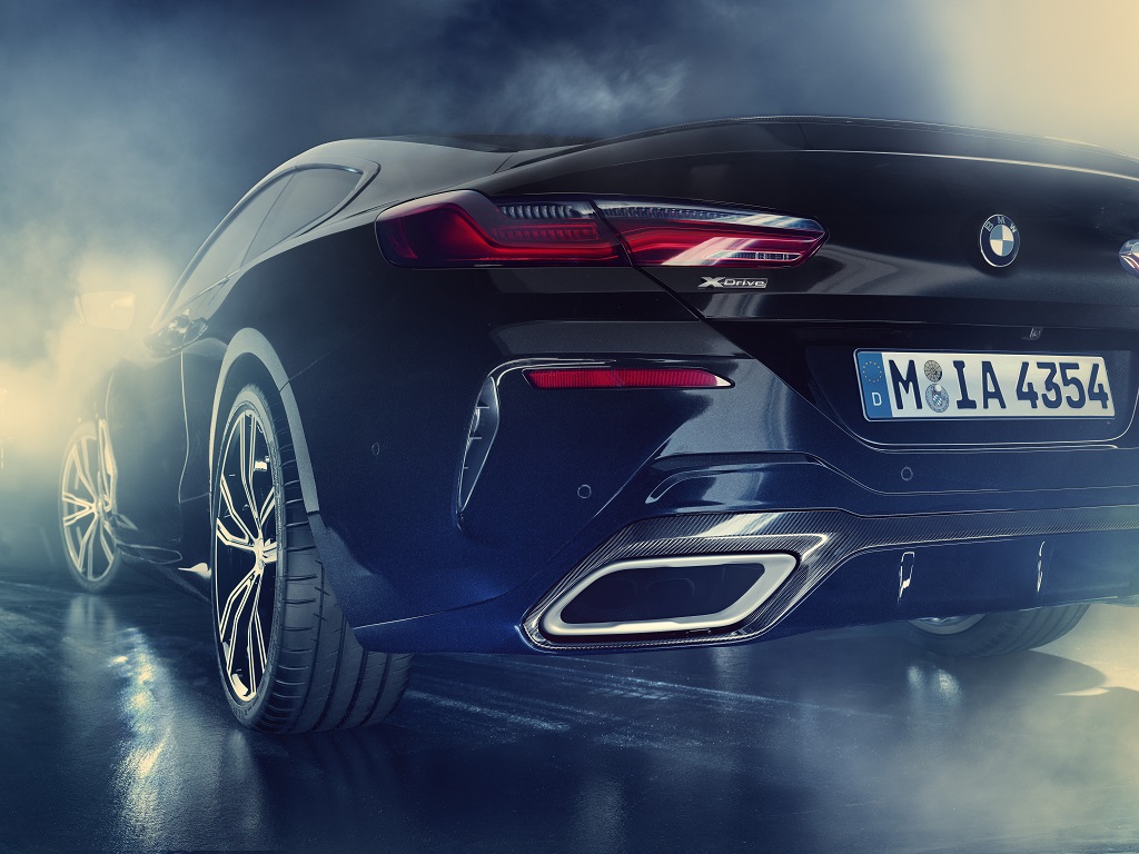 BMW Individual M850i