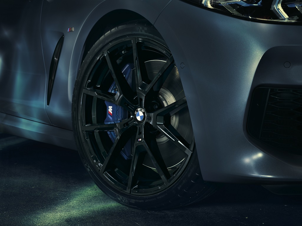 BMW M850i xDrive Coupé First Edition