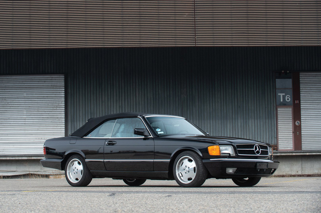 Mercedes 560 SEC 1988 – amíg a retró a divat