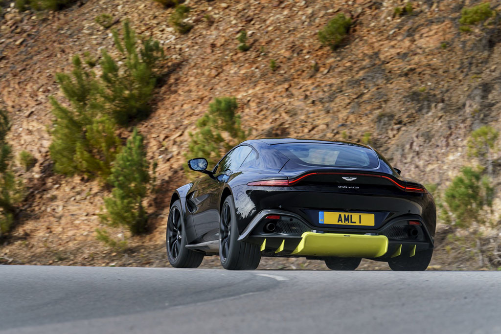 Aston Martin Vantage – az új roadster