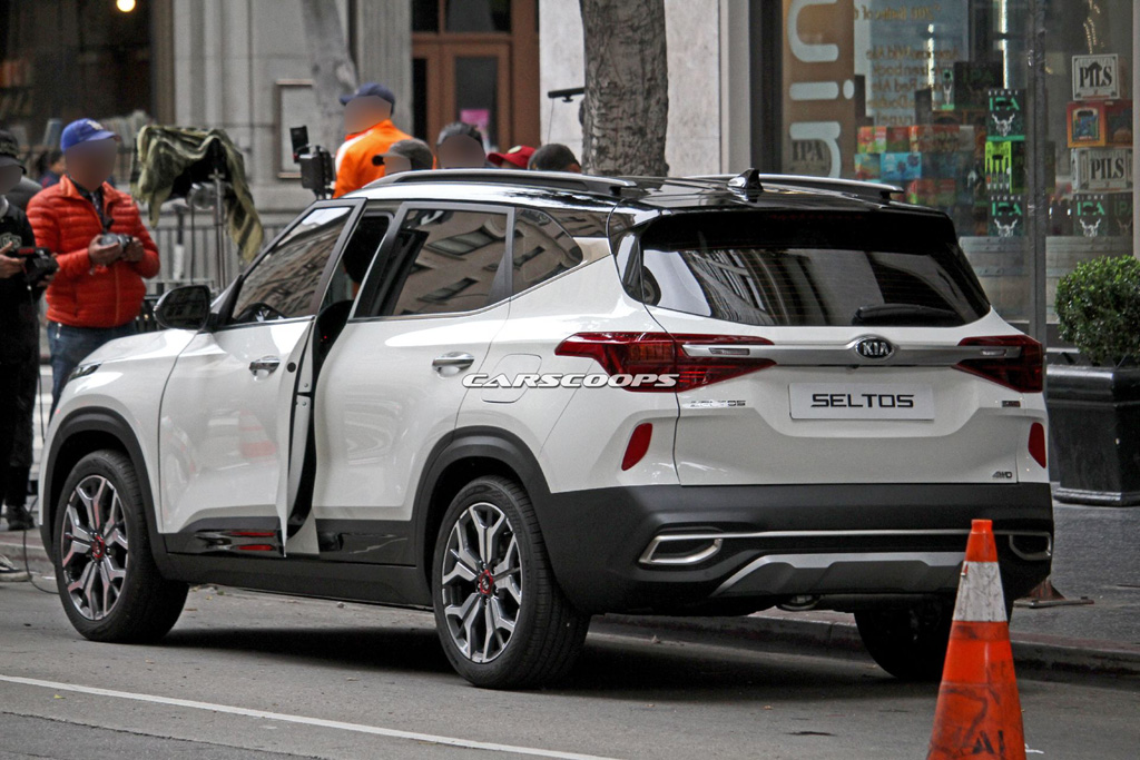 Kia Seltos Stonic