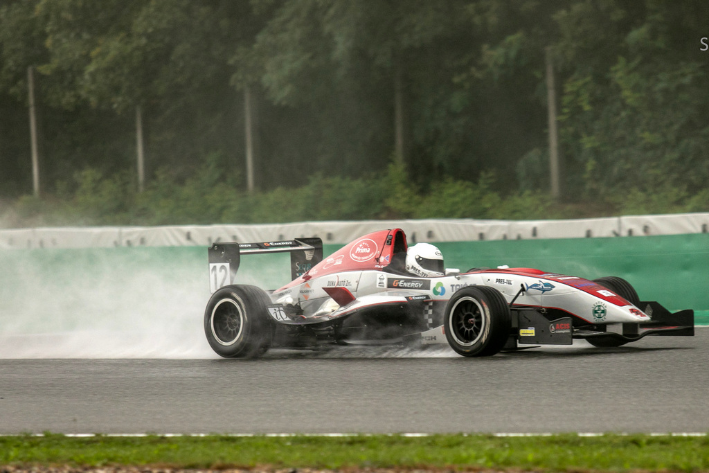 Gender Racing Team Szabó Nikolas magyar Formula Renault Kupa bajnoki cím