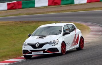 Renault Megane R.S. Trophy-R
