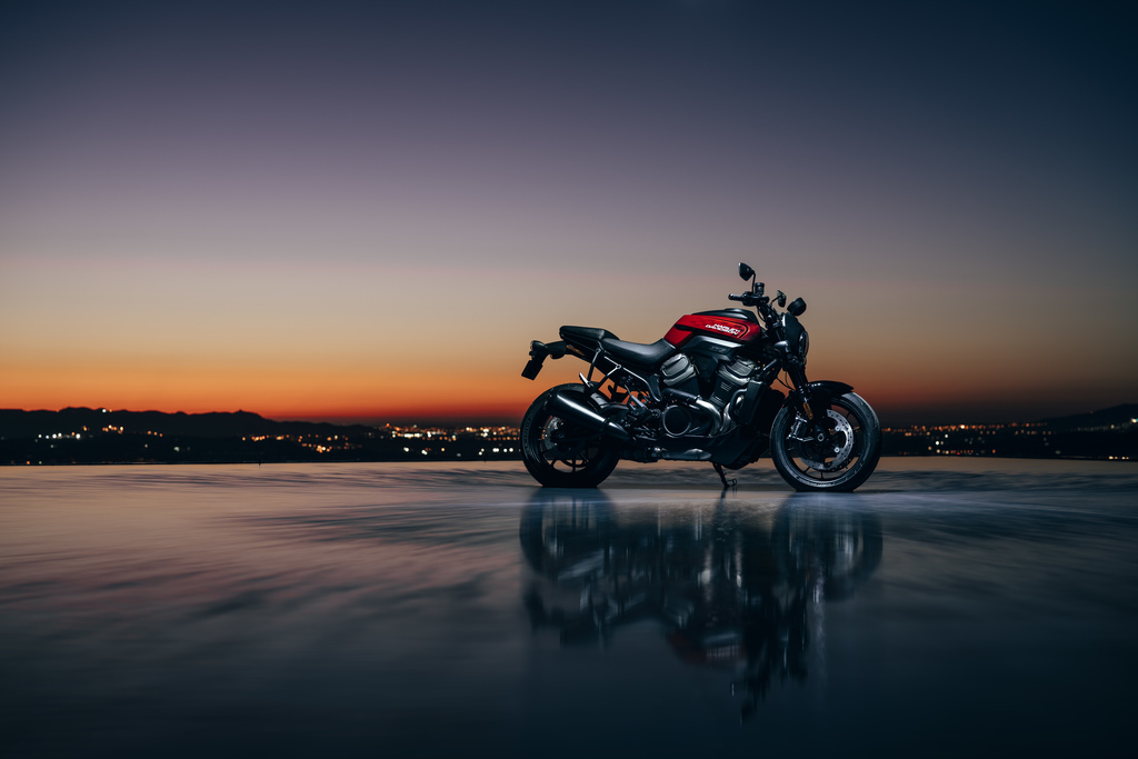 Harley-Davidson Adventure és Streetfighter