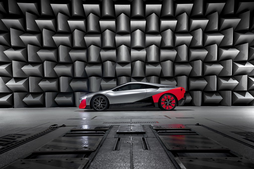 Elektromos BMW hang