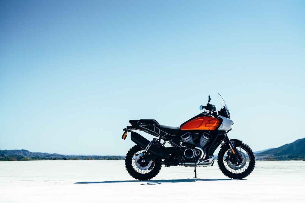 Harley-Davidson Adventure és Streetfighter