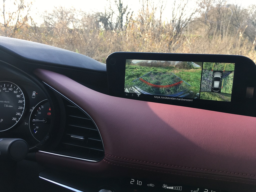 Mazda 3 teszt
