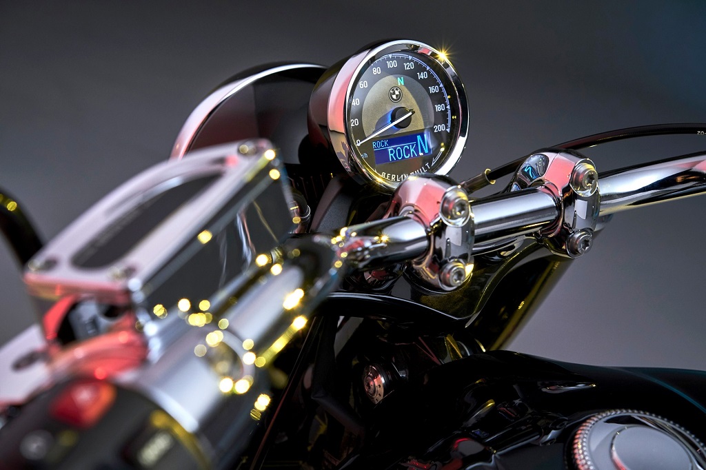 BMW R18