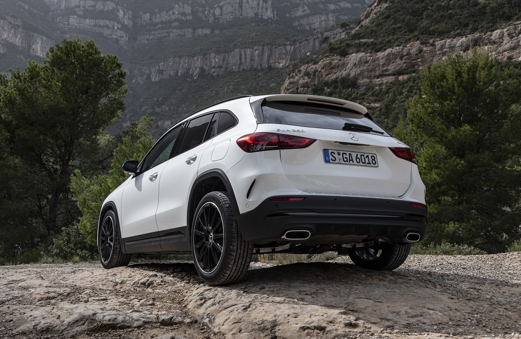 új Mercedes-Benz GLA