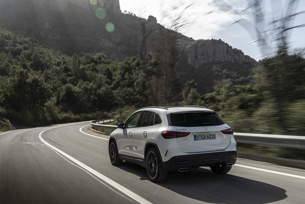 új Mercedes-Benz GLA