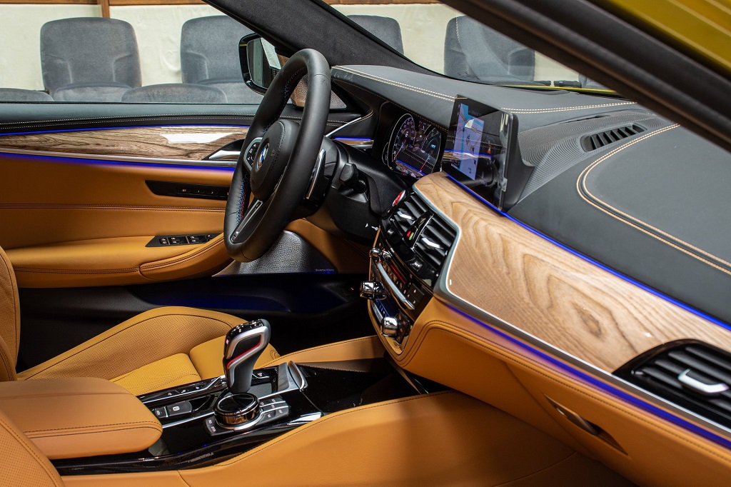 Austin Yellow M5 Competition