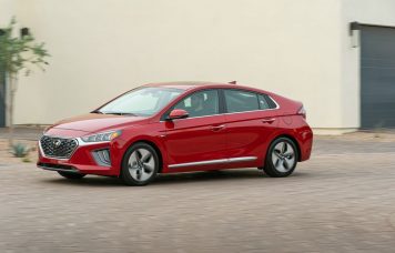 2020-as Hyundai Ioniq Hybrid