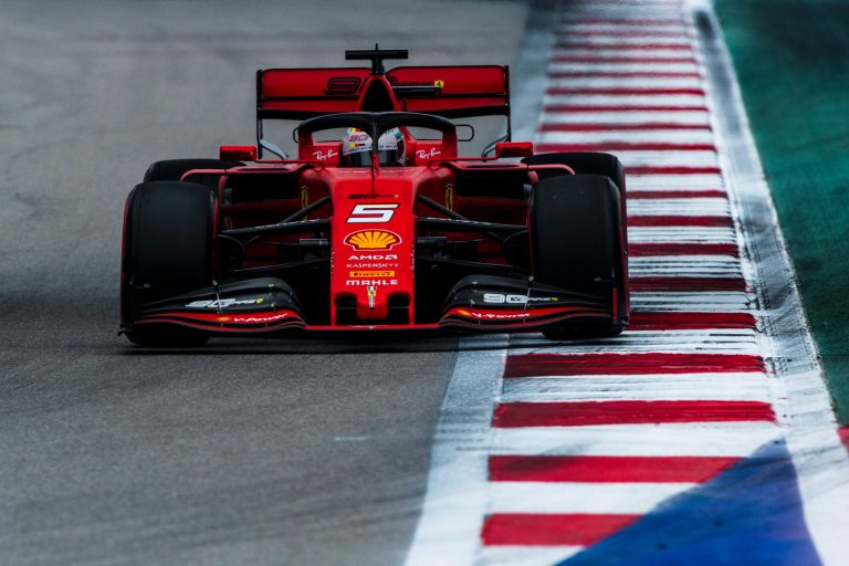 Sebastian Vettel elhagyja a Ferrarit