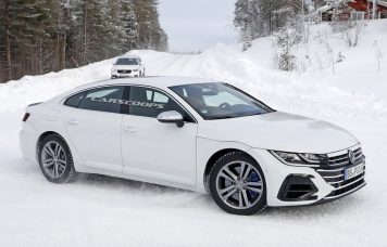 VW Arteon kémfotók