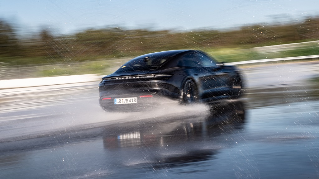 Taycan drift rekord
