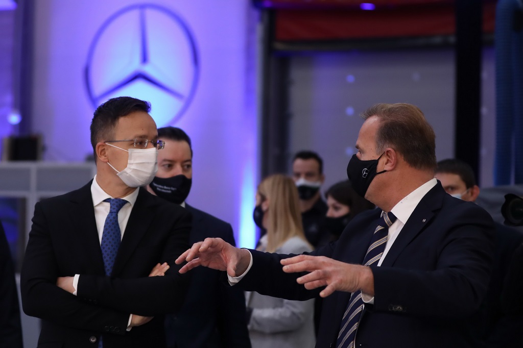 Mercedes EQB