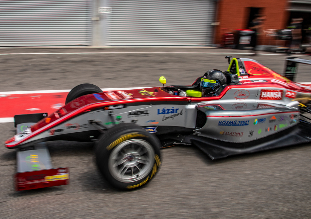 Formula 4