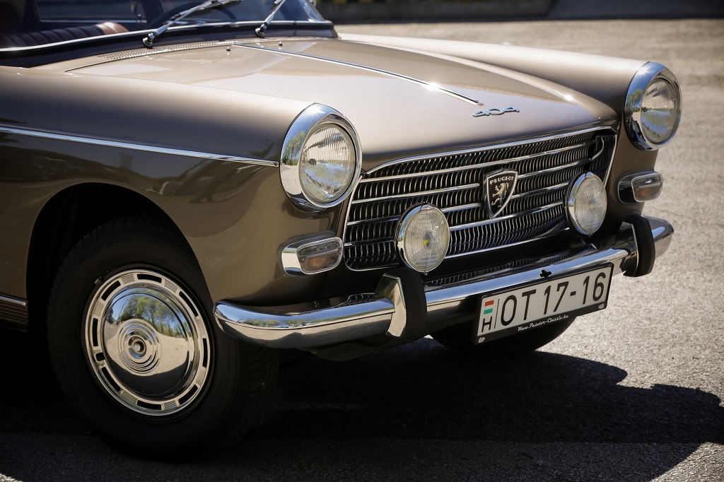 Peugeot 404