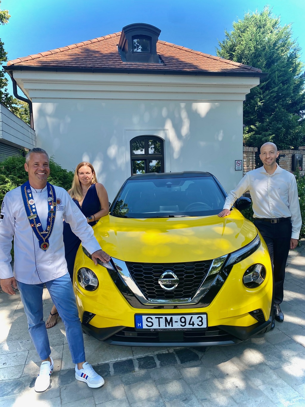 Chefeket támogat a Nissan