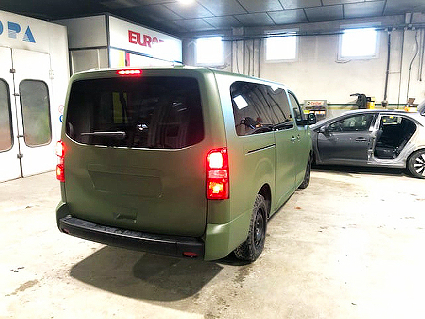 katonai Peugeot