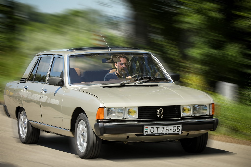 Peugeot 604