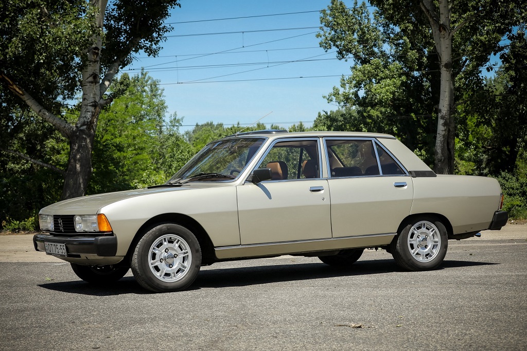 Peugeot 604