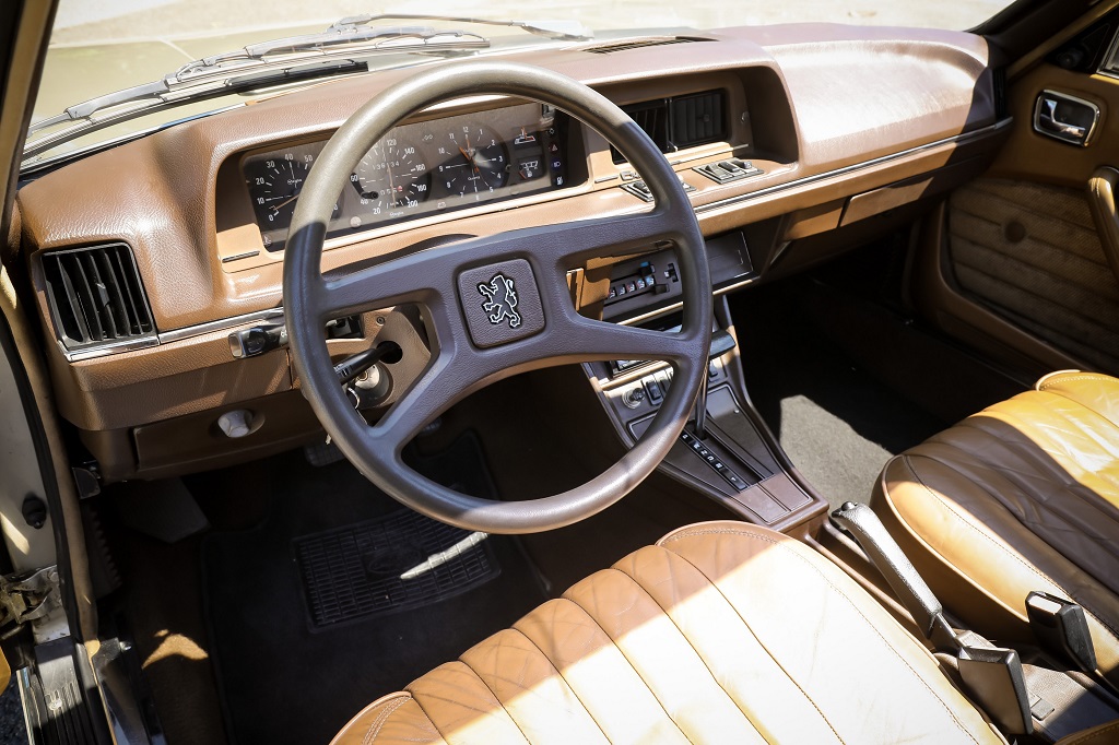 Peugeot 604