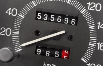 kilóméteróra visszatekerés
