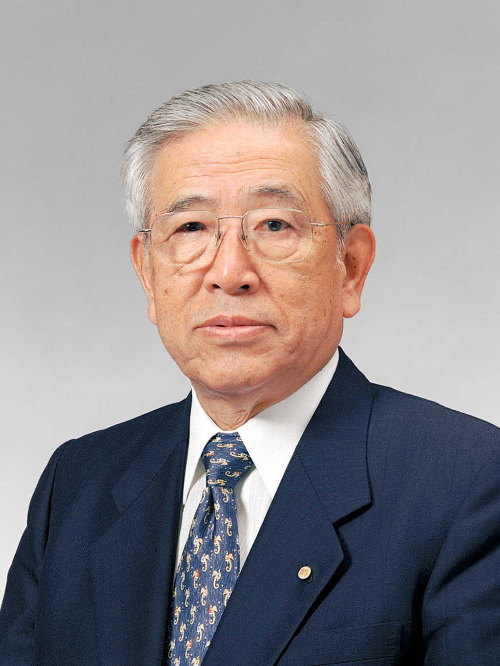 elhunyt Dr. Tojoda Soicsiro