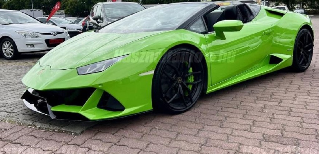 Lamborghini vs Ferraari