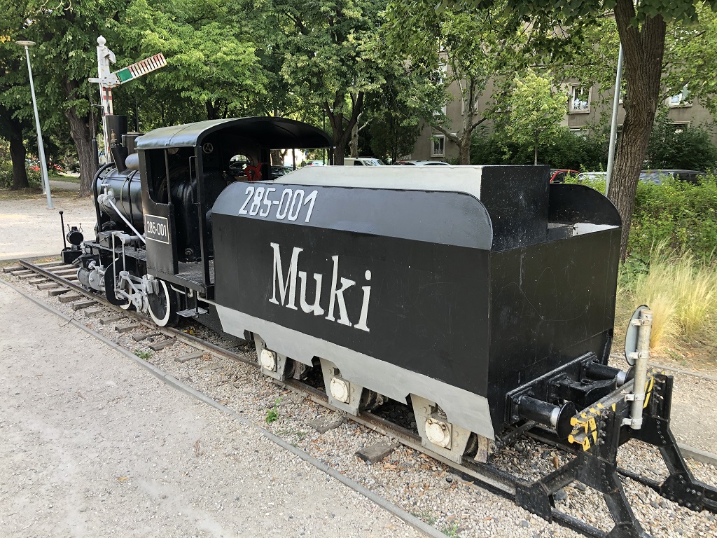 MUKI a gőzmozdony