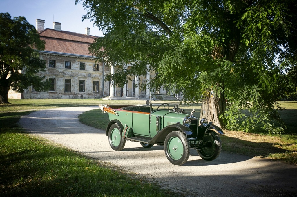 százéves Peugeot 172R kabrió
