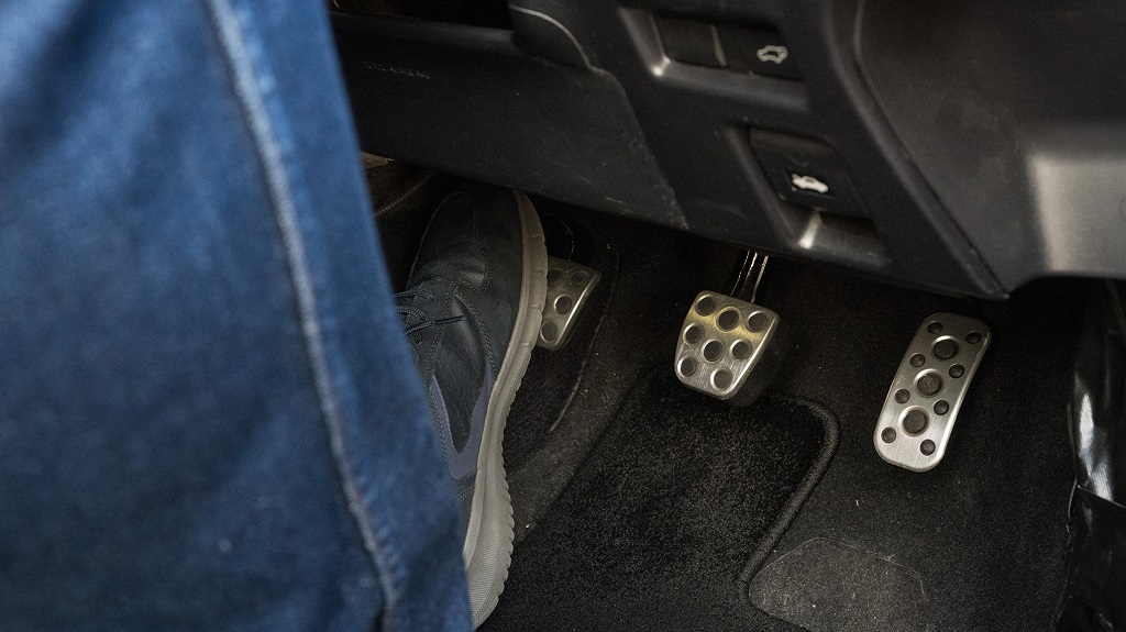 kéziváltós villanyautó