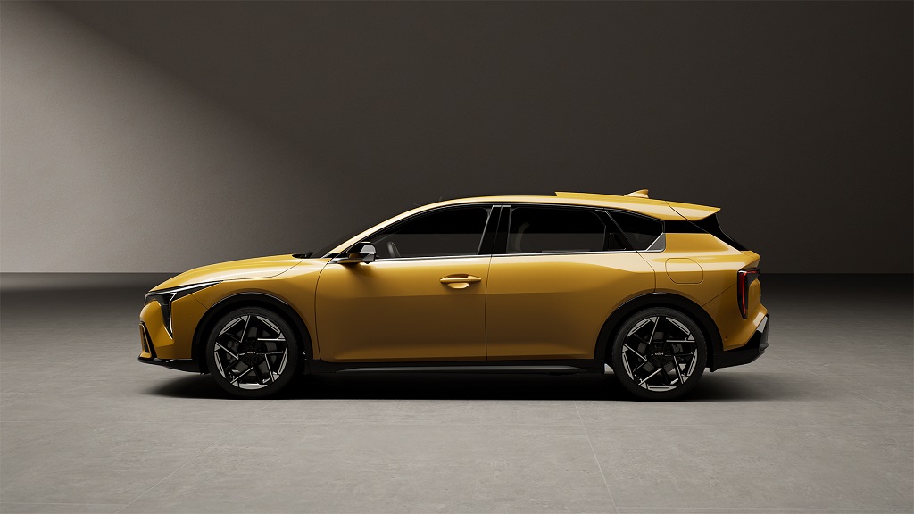 Kia K4