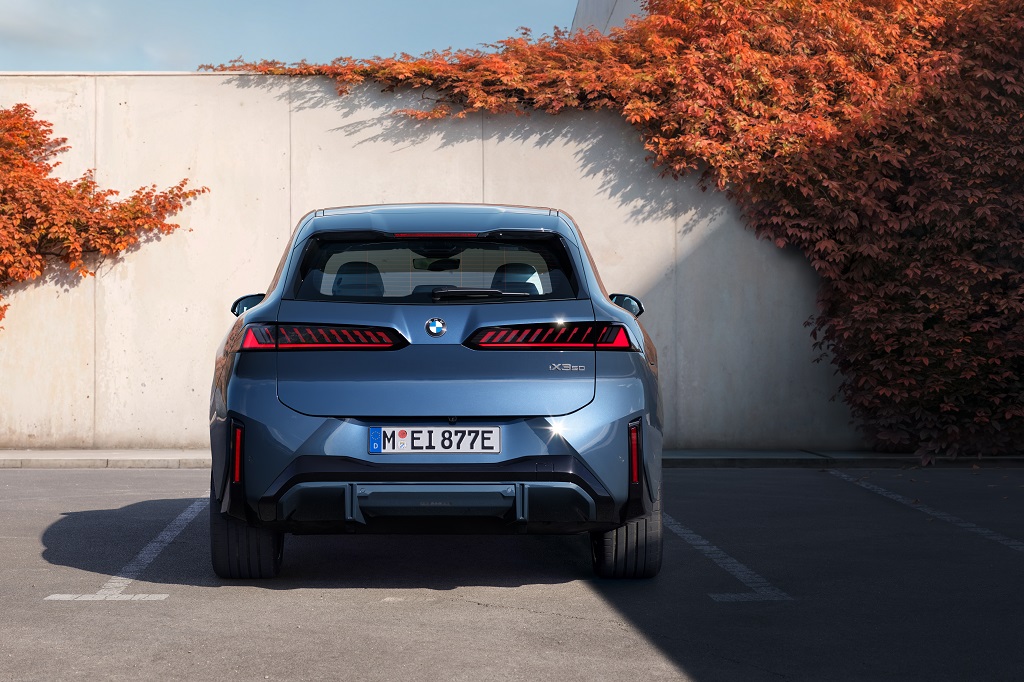 BMW iX3