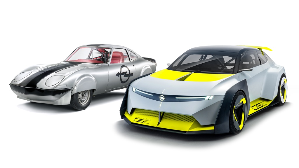 サラゴサの「オペル・ラブ」展でオペルの過去と未来を語る - Autósajtó