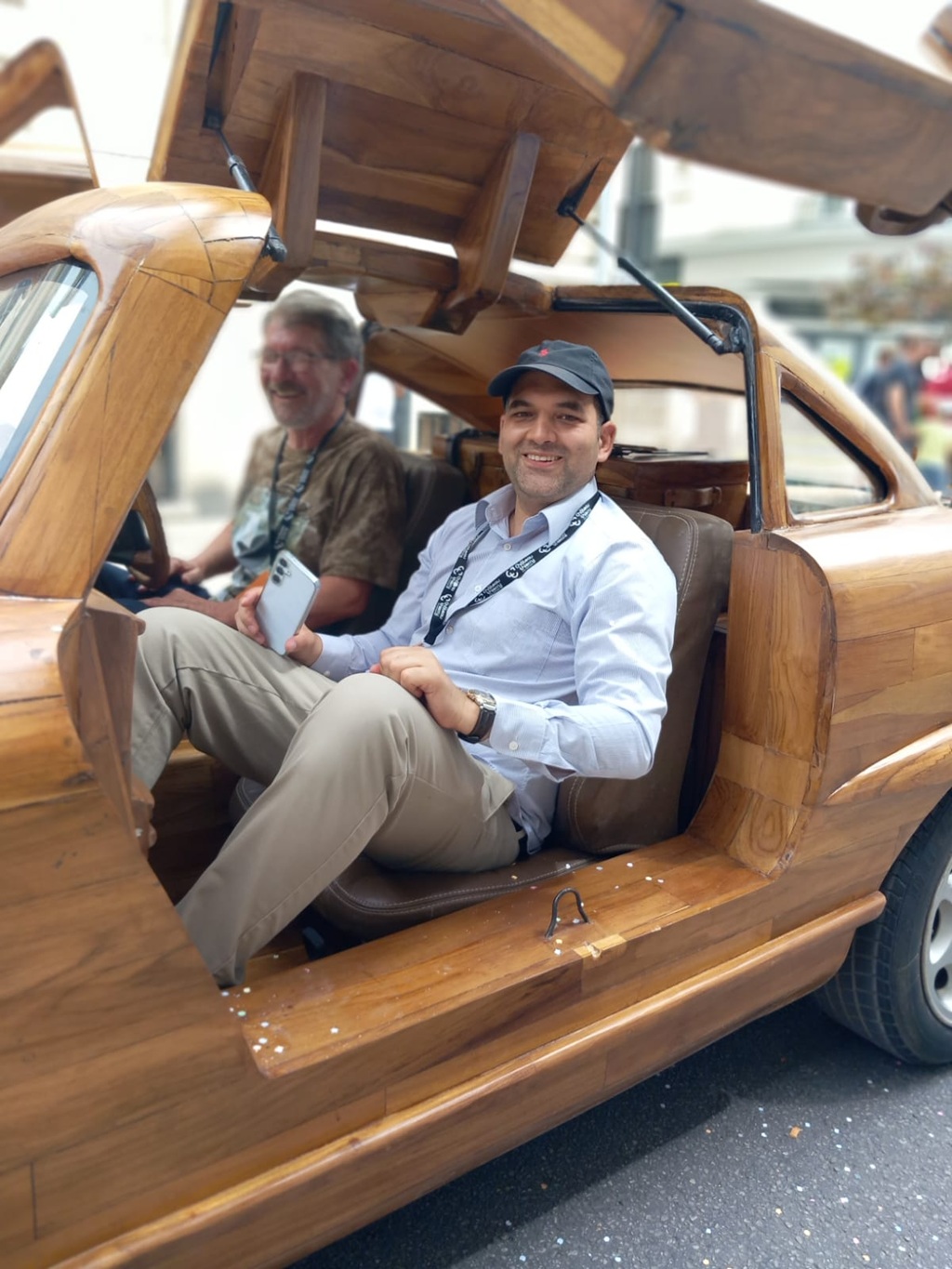 SL 300 fából