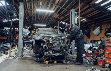 visszatekert kilométeróra