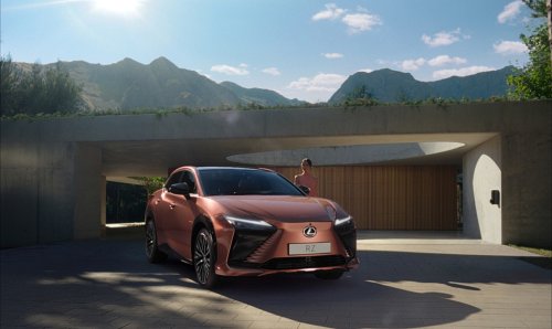 Lexus RZ